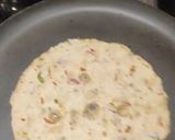 A picture of step 4 of Thalipeeth (थालीपीठ).