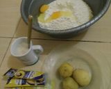 Foto langkah ke 1 dari resep Donat kentang empuk.