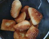 Foto langkah ke 7 dari resep Odading (kue bantal).