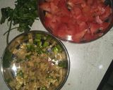 फ्राई बैंगन आलू सब्जी (Fry baingan aloo sabzi recipe in Hindi) रेसिपी चरण 2 फोटो