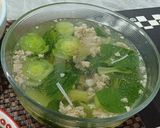 Hình bước làm 3 của món Canh nấm cải thìa nấu thịt xay