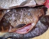 Foto langkah ke 3 dari resep Pepes ikan mas bungkus daun.