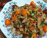 Hình bước làm 2 của món Bắp cải xào cà chua bi