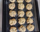 Foto langkah ke 2 dari resep Vanila Chocochips Cookies (Simple Renyah).