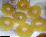 A picture of step 5 of Mike's EZ Pineapple Cheesecake & Whipped Topping.