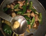 A picture of step 8 of Stir-fried Eggplants & chicken with soy sauce and ginger 🍆🐔.