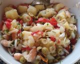 Foto del paso 4 de la receta Patatas aliñadas con langostinos