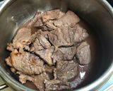 A picture of step 3 of Japanese Beef Potatoes.