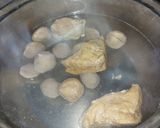 Foto langkah ke 3 dari resep Sup Bakso dan Pangsit.