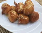 A picture of step 1 of Puff puff.