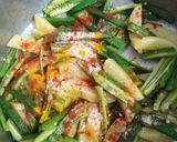 A picture of step 3 of Aloo Bhindi.