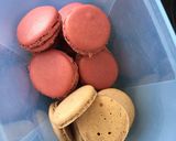 Foto langkah ke 26 dari resep Macaron - Red Velvet ft Tiramisu.