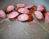 Une image de l'étape 3 de ROUGAIL SAUCISSES FUMÉES aux GROS PIMENTS (spécialité Réunionnaise).
