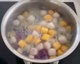 A picture of step 2 of Thai Glutenous Rice Ball - Bua Loy.