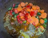 A picture of step 4 of Chicken coconut curry sauce.