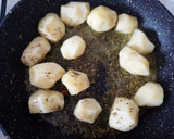 Foto del paso 3 de la receta: Dorada a las hierbas provenzales