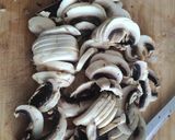 Foto del paso 1 de la receta: Tallarines con salsa de champis