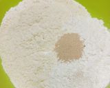 Foto langkah ke 3 dari resep Bika Ambon Ekonomis 2 Rasa.