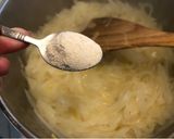 Foto del paso 2 de la receta: Cebolla frita con salsa de zanahoria