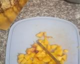 صورة لخطوة 3 من وصفة تحلية الفلان فاني وفراولة مع الفواكه🍓🍑🍌🍸