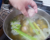 Foto del paso 7 de la receta: Caldo con pelotas típicas ricas de la brigada espartana