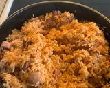 Foto del paso 3 de la receta: Arroz amarillo con salchichas y habichuelas