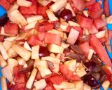 A picture of step 2 of Apple 🍎 grapes 🍇 and melon 🍉 juice.