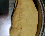 आलू टमाटर ग्रेवी के साथ उरद की कचौरी (aloo tamatar gravy ke saath urad ki kachori recipe in Hindi) रेसिपी चरण 5 फोटो