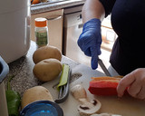 Foto del paso 3 de la receta: Patatas Guisadas al Vino en Panificadora