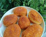 Foto langkah ke 5 dari resep Roti Goreng Abon Tanpa Ulen.