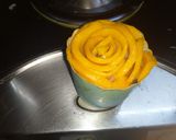 A picture of step 6 of Mango Rose cake.