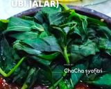 Foto langkah ke 4 dari resep Brambang asem (daun ubi jalar).