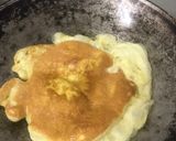 Gambar langkah 7 resipi Telur Dadar.