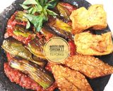 Foto langkah ke 8 dari resep 288. Penyetan 3 T (Tahu -Tempe-Terong).