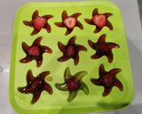 Gyümölcsös limonádé, epres, mentás jégkockával recept fázis 1 fotója