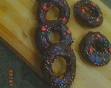 A picture of step 4 of Donuts.