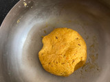 मटार कंरजी (Matar Karanji Recipe In Marathi)