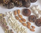 હેલ્ધી ખજૂર ડ્રાયફ્રુટ લાડુ (Healthy Khajoor Dryfruit Ladoo Recipe In Gujarati) રેસીપી સ્ટેપ4ફોટો
