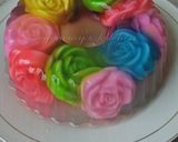 Foto langkah ke 8 dari resep Puding Kaca Mawar.