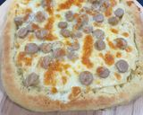 Foto langkah ke 8 dari resep Pizza Mozarella Empuk.