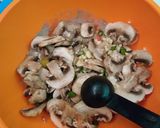 Foto langkah ke 3 dari resep 128. Telur Orak Arik Berjamur.