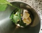 Une image de l'étape 1 de Citronade menthe fraiche citron de menton.