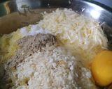 Foto langkah ke 2 dari resep Potato pizza #14.
