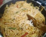 गार्लिक चिल्ली नूडल्स (garlic chilli noodles recipe in Hindi) रेसिपी चरण 3 फोटो