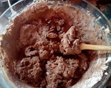Foto del paso 3 de la receta: Galletas de chocolate y chispas al sartén o comal