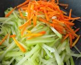 Foto langkah ke 5 dari resep Oseng Labu Siam Wortel Tahu.