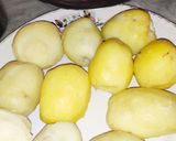 आलू का हलवा (Aloo ka halwa recipe in hindi) रेसिपी चरण 1 फोटो