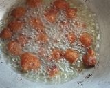 A picture of step 2 of Soya chunks dry Manchurian.