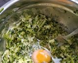 Une image de l'étape 2 de °Galettes de courgette°.