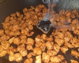 A picture of step 3 of Smokey_tikka pizza.